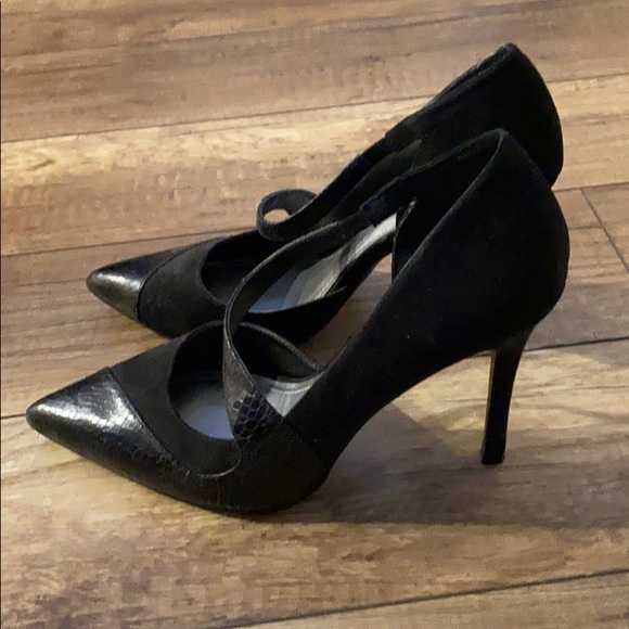 Black High Heels - Picture 2 of 4